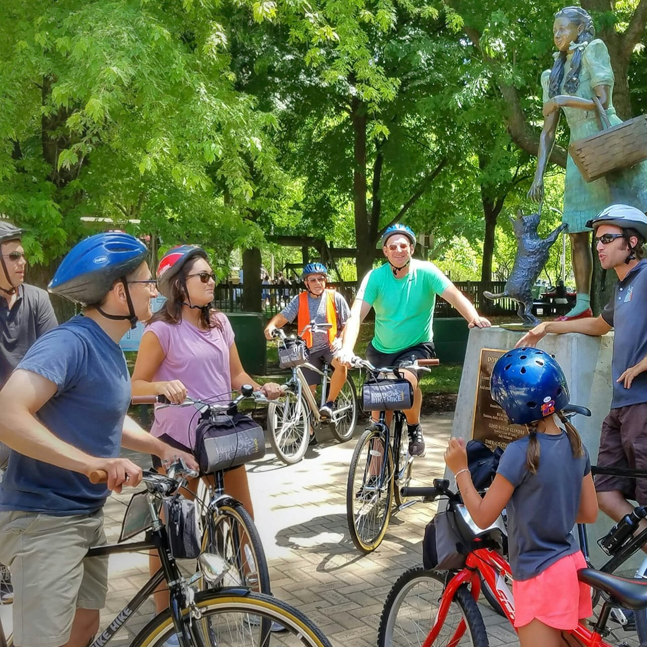 Chicago: Family & Food Guided Bike Tour - Photo 1 of 10